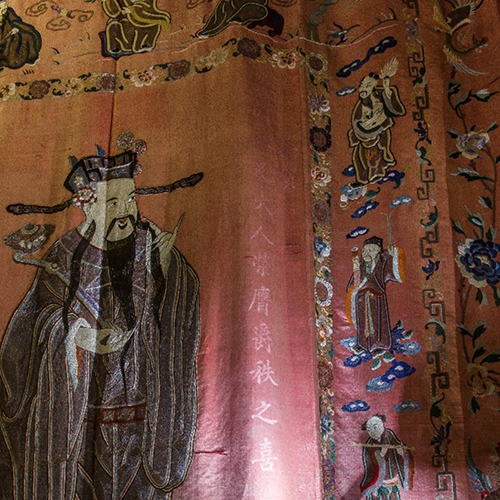 Het erekleed in het Missiemuseum Steyl