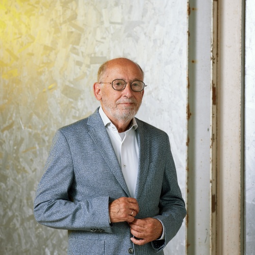 dhr. Leo Niessen (voorzitter)
