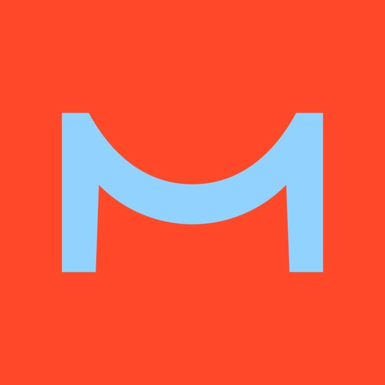 Logo Mondriaan Fonds lichtblauwe 'M' op een rode achtergrond