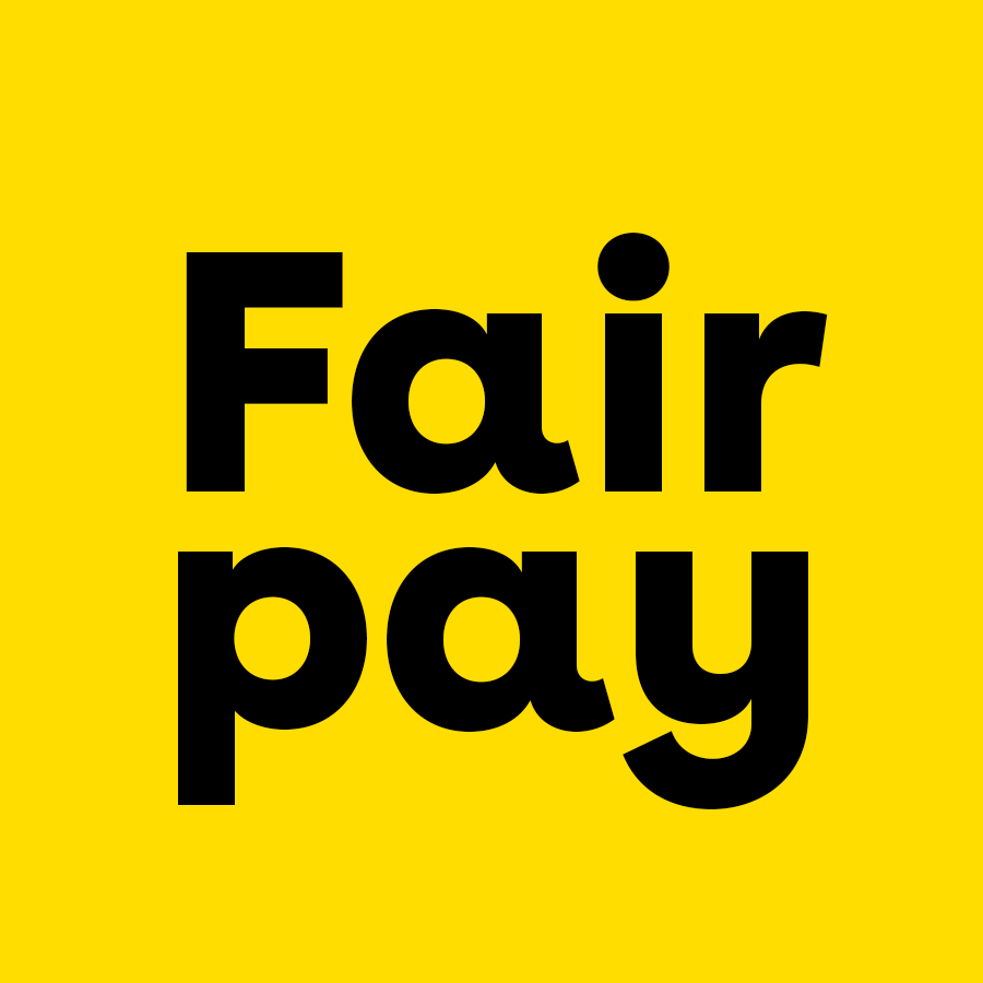 Fair Pay typografisch verwerkt op een gele achtergrond 